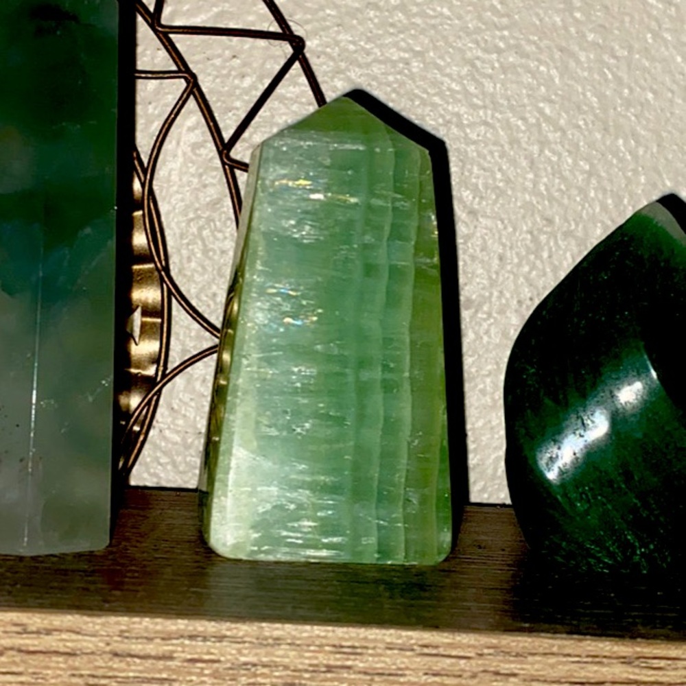Green Pistachio Calcite Spirit Crystal Meditation Tower